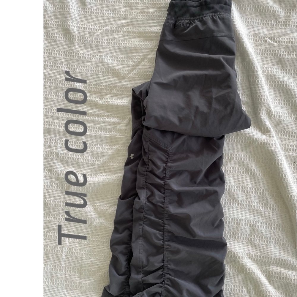 Semi-Fitted Coupe. Under Armour. Size M. NNT.